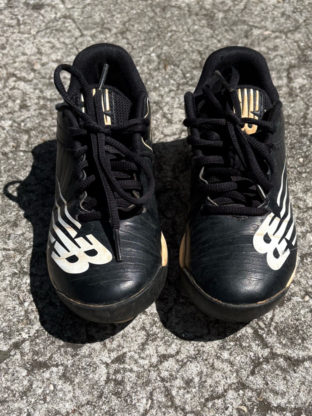 Baseball or T-ball cleats - New Balance 4040 v6 kid/ boys size 12W/ 12 wide - Picture 2 of 5